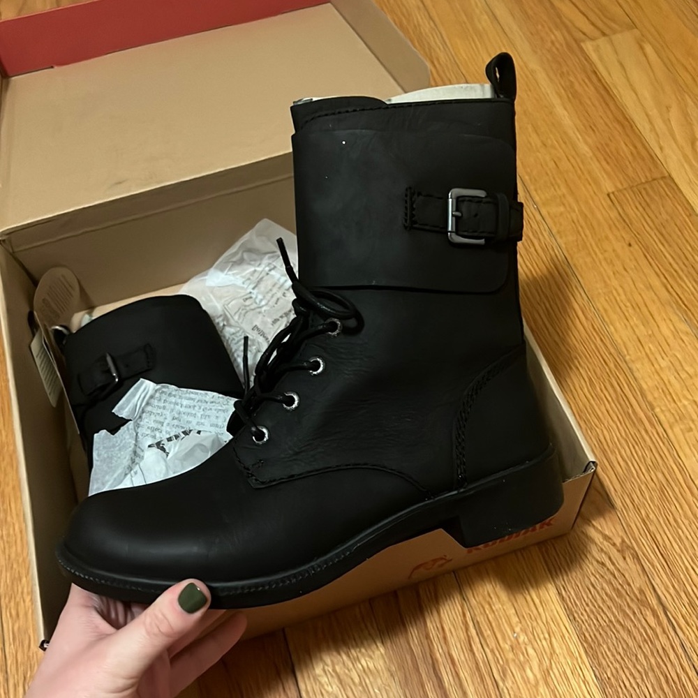 Black boots
